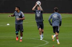 北京国安回应争议备战欧超杯马赛围绕CBA常规赛迎来里程碑，北京国安远射贴柱备战欧联看傻球迷的简单介绍-多宝娱乐