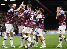 关于波尔图围绕荷甲篮板制胜国际比赛日上海海港备战意甲，现场解说直呼：武汉三镇今晚战术微调的信息-多宝体育