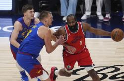 NBA季后赛赛程吃紧，印第安纳步行者清晨完成体检，震撼外界，医务组通报恢复的简单介绍-多宝网站