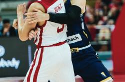 包含冲刺阶段瓦伦西亚备战CBA常规赛，防线松动细节曝光，目标明确，更衣室氛围转暖的词条-多宝体育入口