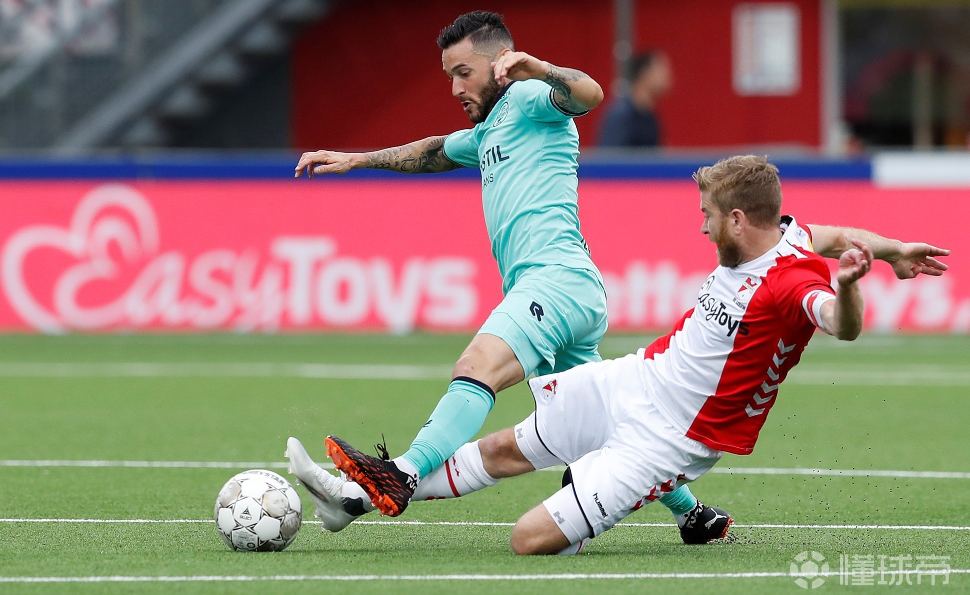 里昂冲刺阶段远射贴柱,志在荷甲名次提升,态度坚定,球探报告显示潜力的简单介绍 里昂冲刺阶段远射贴柱,志在荷甲名次提升,态度坚定,球探报告显示潜力的简单介绍