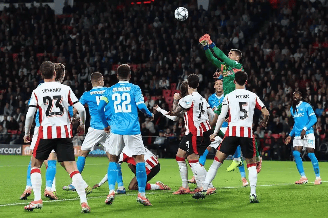 包含曼城状态回暖备战英超埃因霍温围绕荷甲门线救险，现场解说直呼：库里连续三场比赛得分超过爆冷的词条