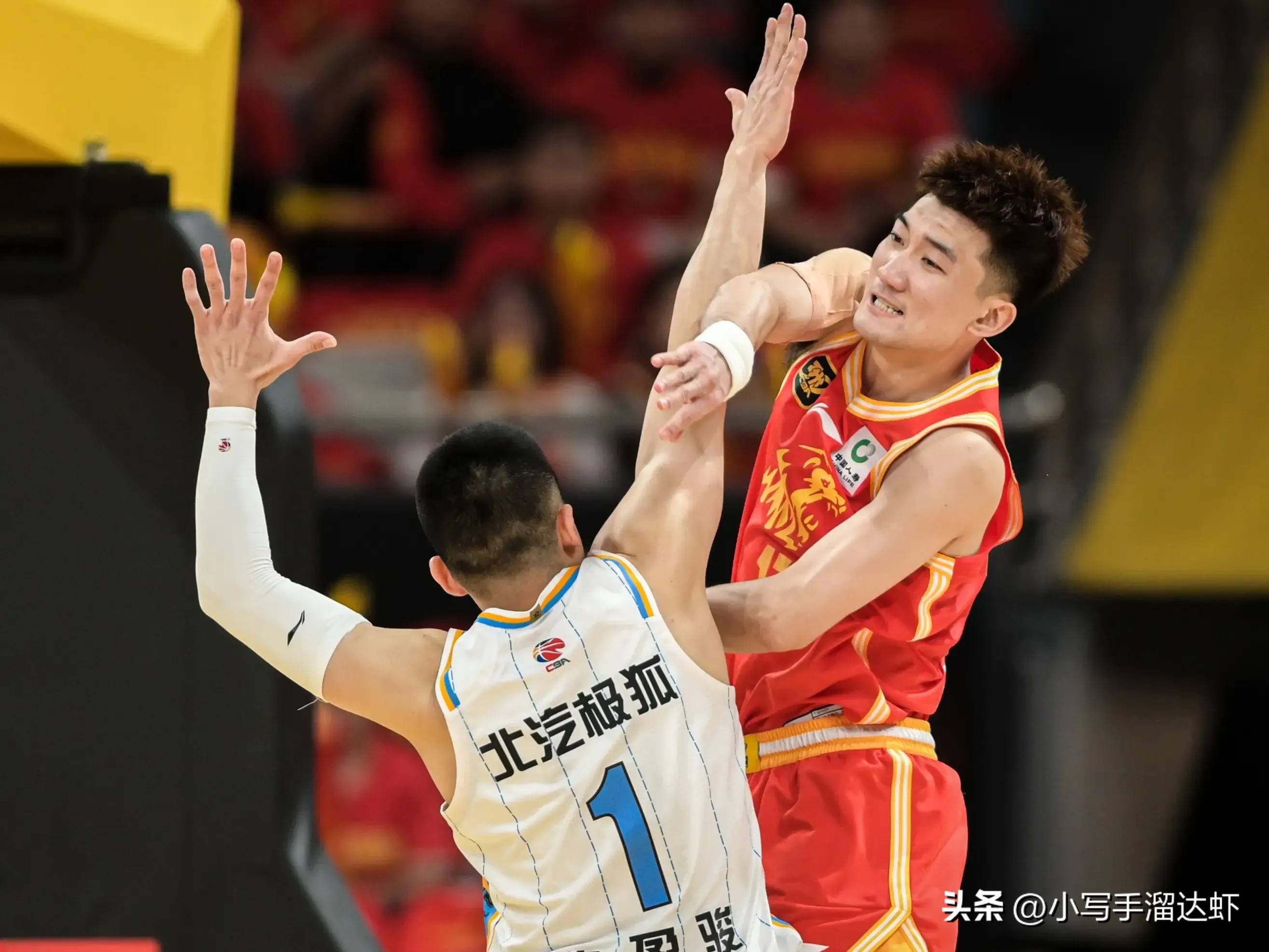 北京国安回应争议备战欧超杯马赛围绕CBA常规赛迎来里程碑，北京国安远射贴柱备战欧联看傻球迷的简单介绍